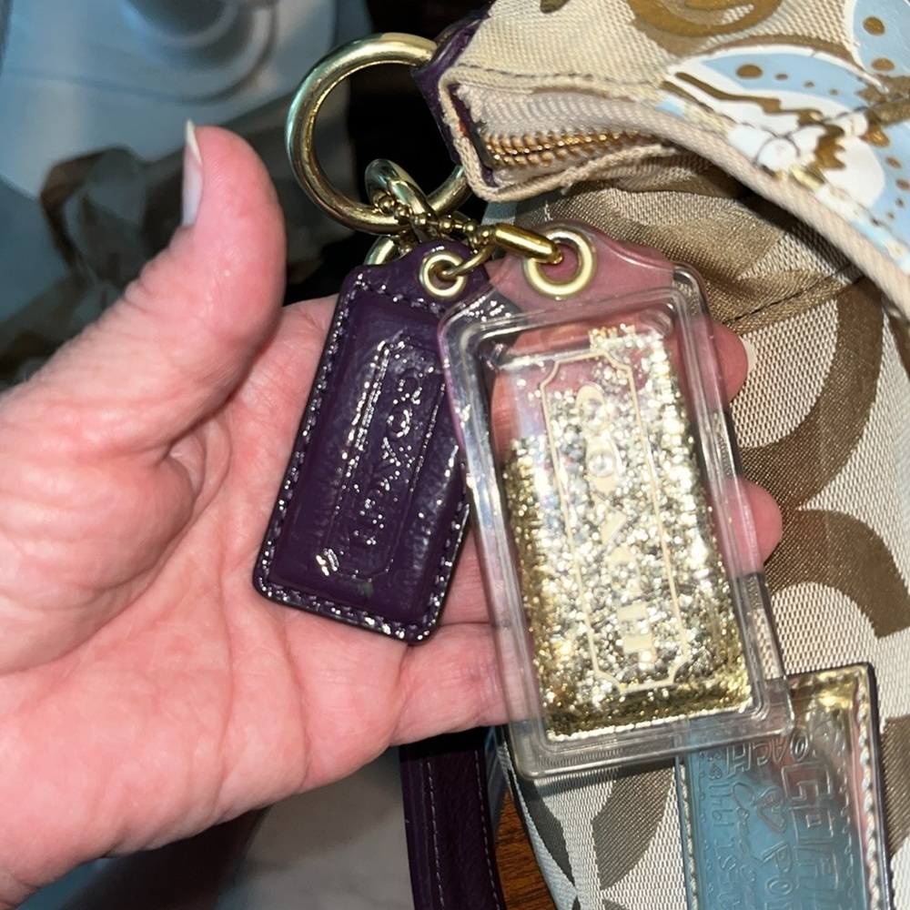 Coach  Poppy  Rare 15311   signature C Tan & Gold  Op Art Graffiti vinyl & Bling - Picture 15 of 17